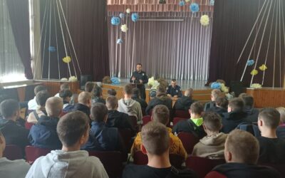 Зустріч з інспектором відділу зав’язків із громадськістю управління патрульної поліції у Вінницькій області, капітаном поліції Володимиром Герасимчуком