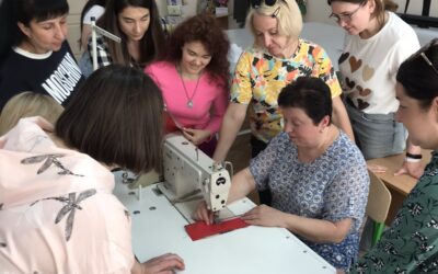 Як відомо, щоб успішно розвиватися у своїй справі, необхідно оточити себе людьми, які вже досягли успіху у цій сфері