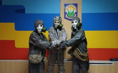 13 квітня в ДПТНЗ “Вінницьке вище професійне училище сфери послуг” у рамках місячника з охорони праці, безпеки життєдіяльності та цивільного захисту відбулася демонстрація засобів індивідуального захисту